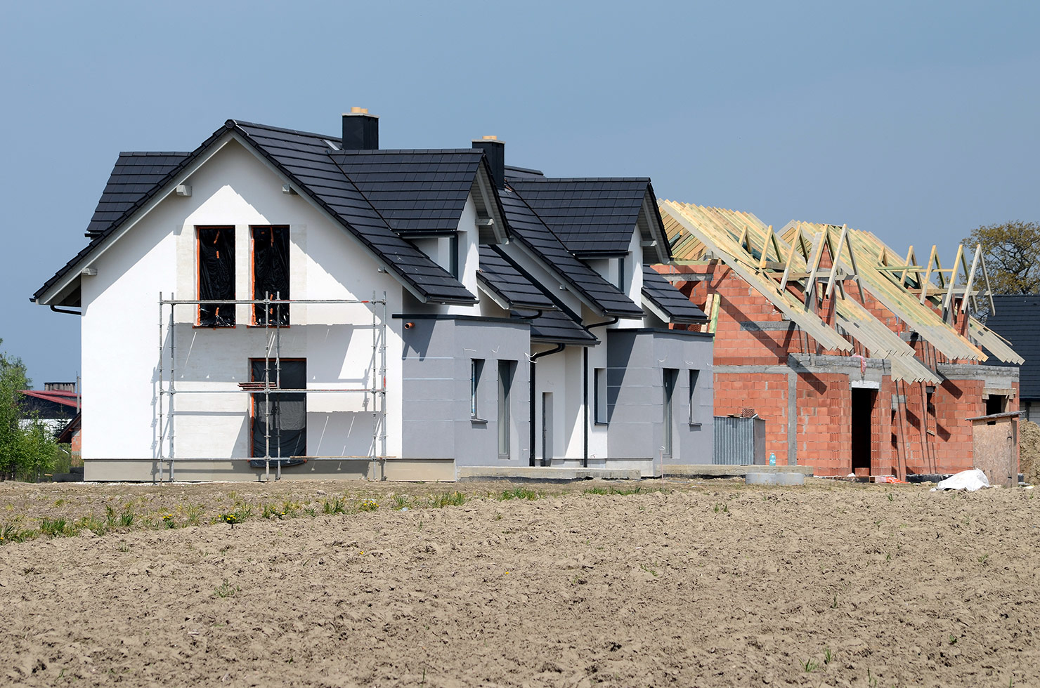 Czy budować dom w czasach wysokiej inflacji i rosnących stóp procentowych?